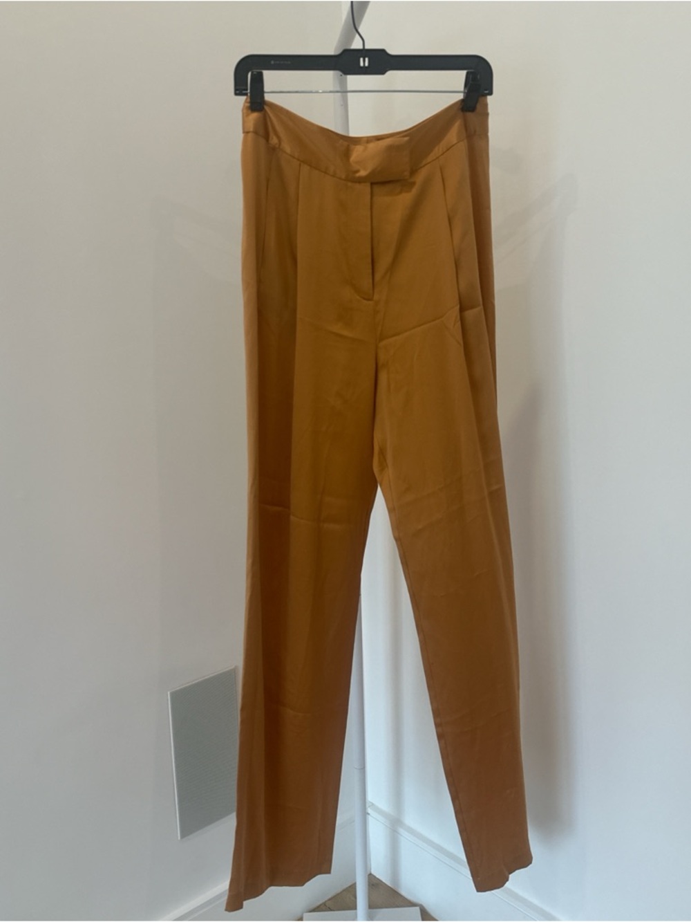 High-Waist Wide-Leg Trousers in Camel